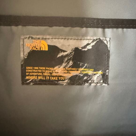 The North Face Padded Laptop Flexvent Vault Backpack Black/Pink main image 5